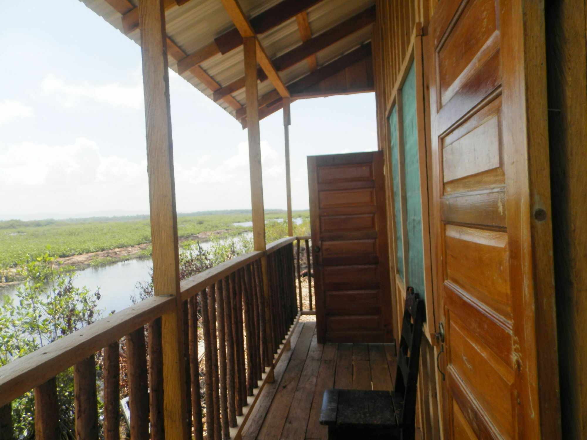 Palmento Grove Cultural And Fishing Lodge Хопкинс Экстерьер фото
